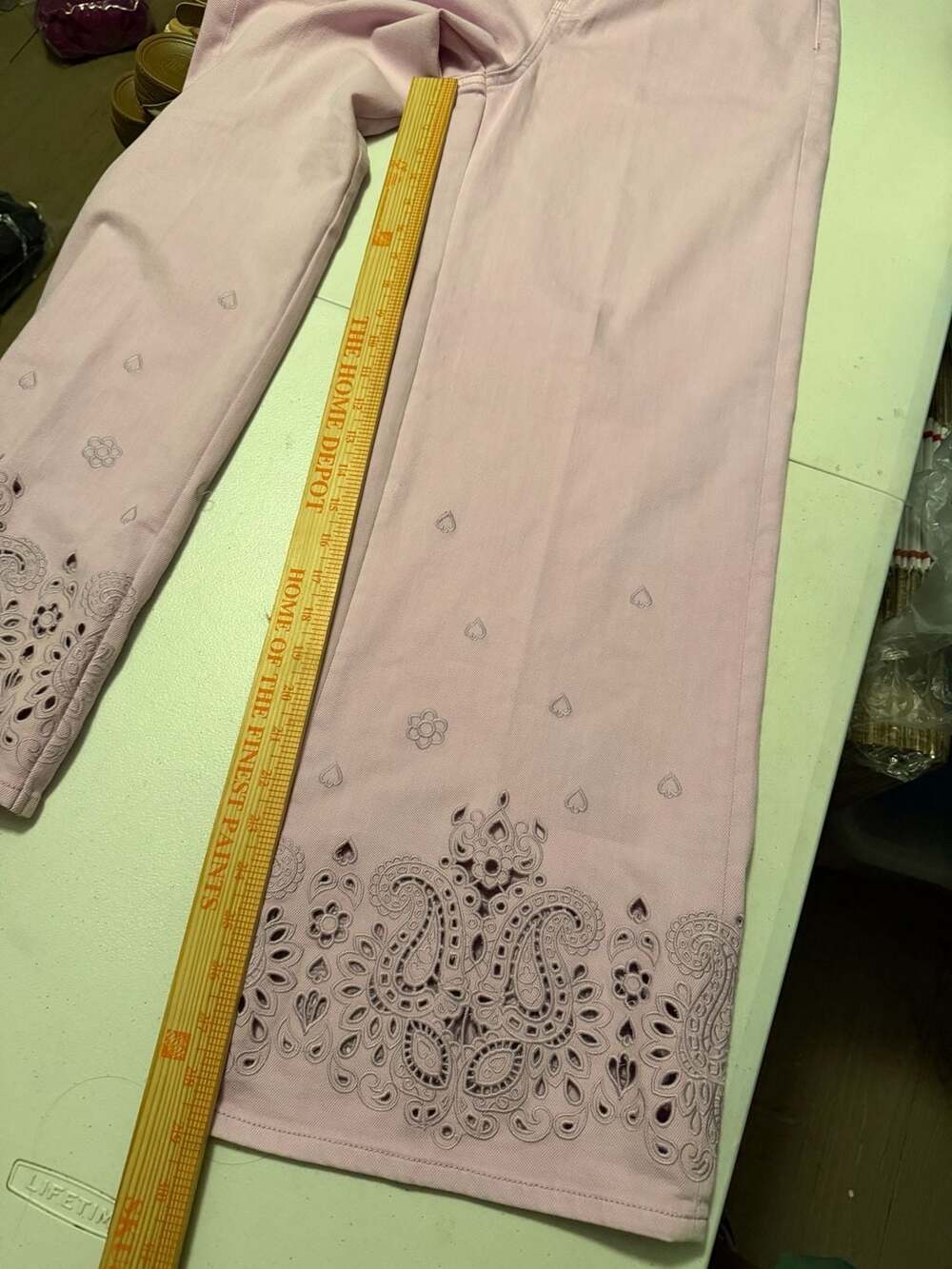 Chico's So Slimming High Rise Wide Leg Eyelet Jeans Lavender 1.5 US 10 - Picture 9 of 11